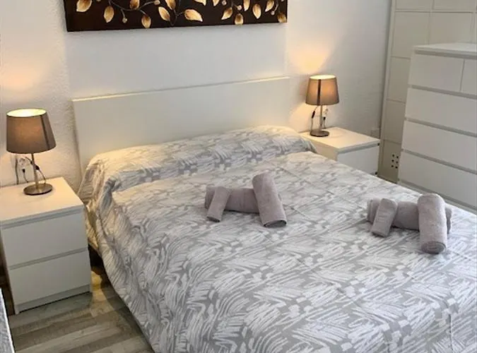 Cristianos Port Royale 157 *